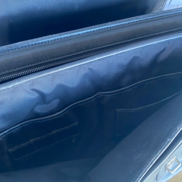 Vintage Coach Heavy Black Tanned Leather Soft Briefcase Distressed Patina - Picture 6 of 10